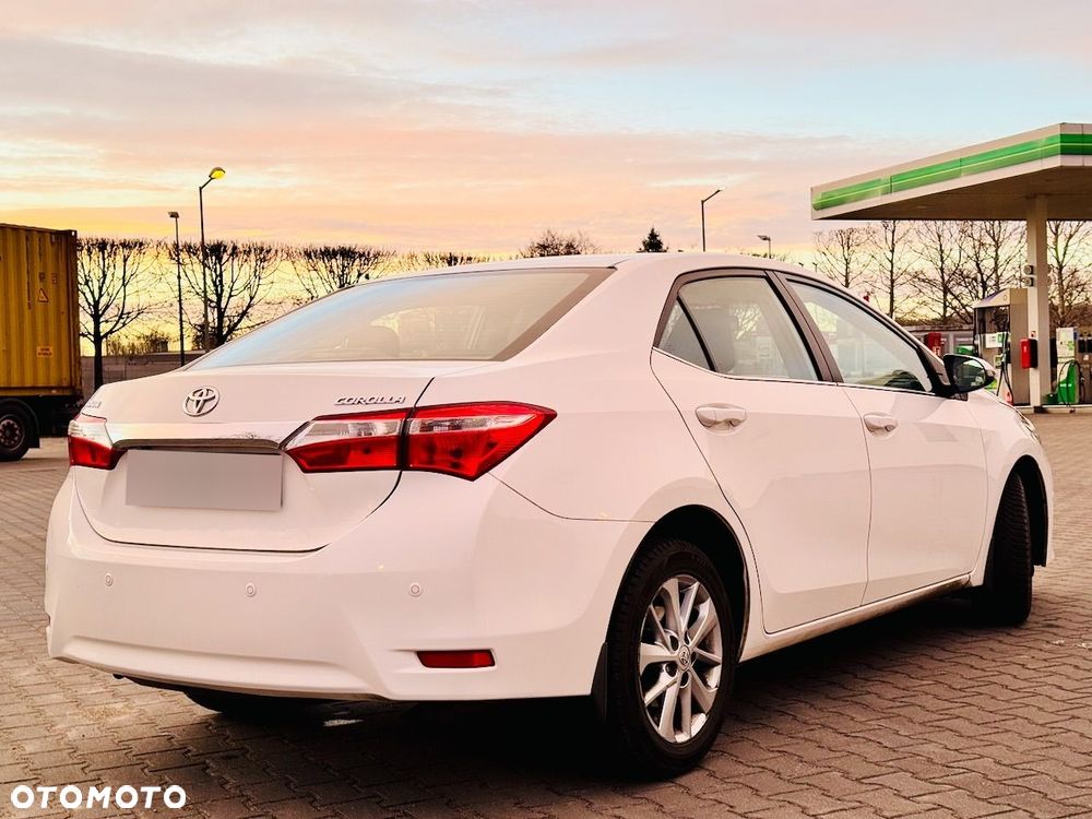 Toyota Corolla 1.6 Premium - 15