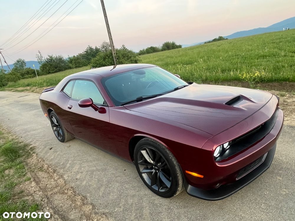 Dodge Challenger - 11