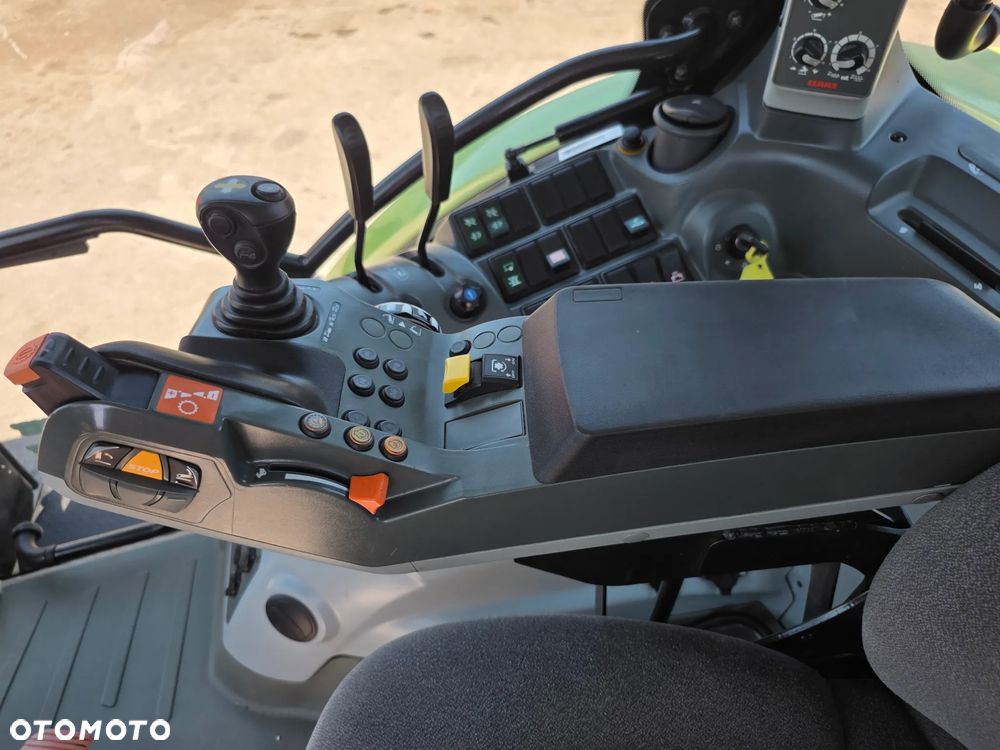 Claas Arion 530 CIS - 13
