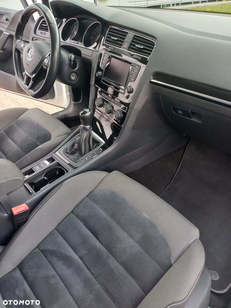 Volkswagen Golf Variant - 31