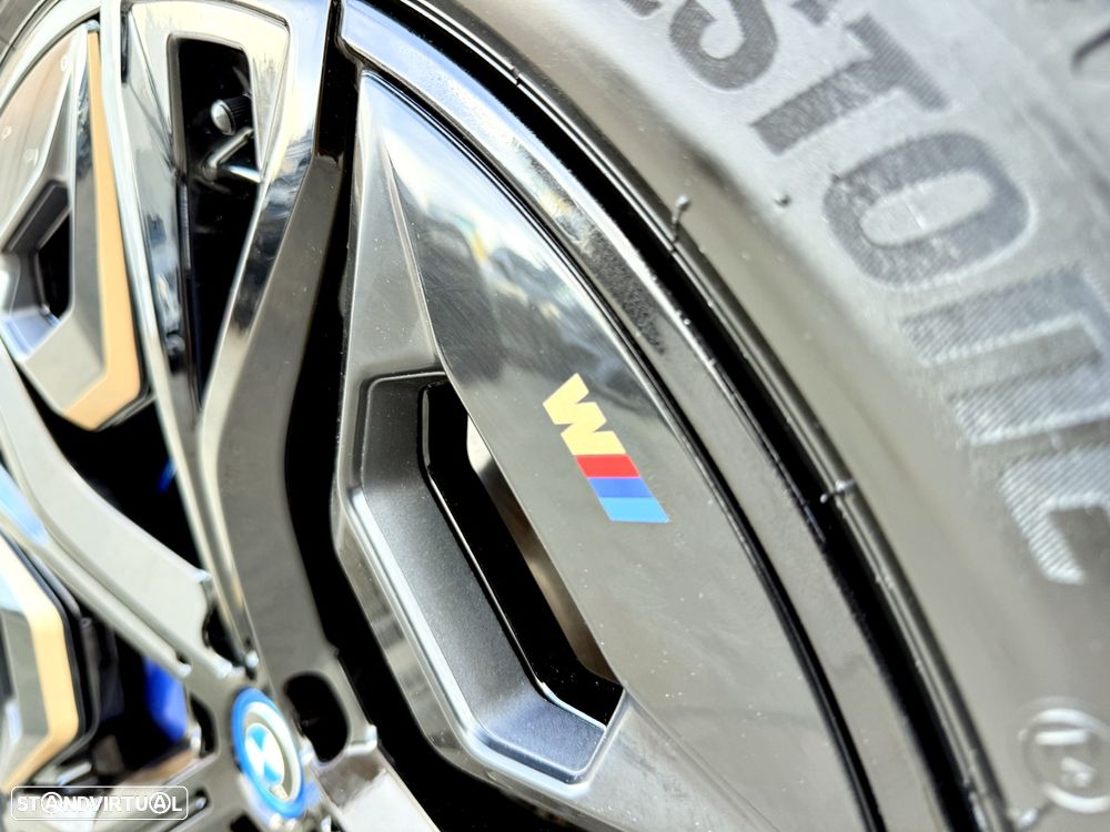 BMW iX xDrive 50 Pack Desportivo - 46