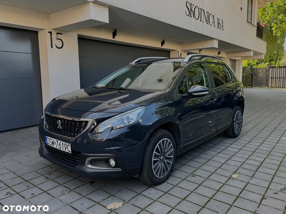 Peugeot 2008 1.2 Pure Tech Style - 1