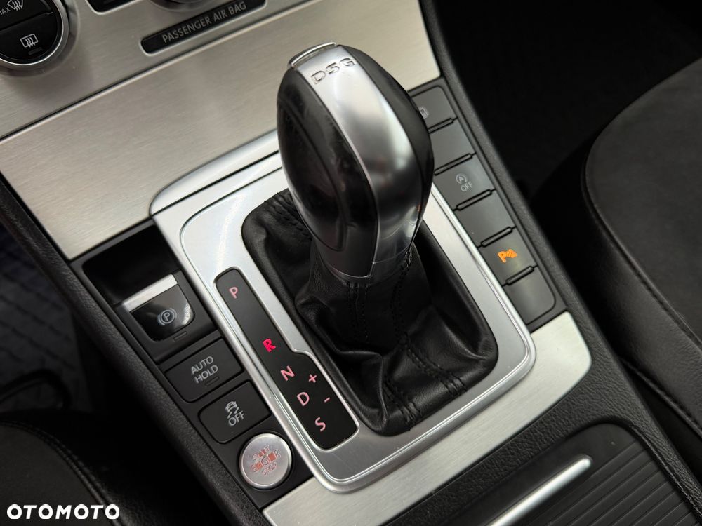 Volkswagen Passat - 7
