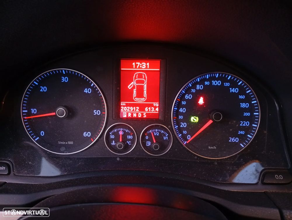 VW Golf 1.9 TDi Confortline DSG 7V - 16