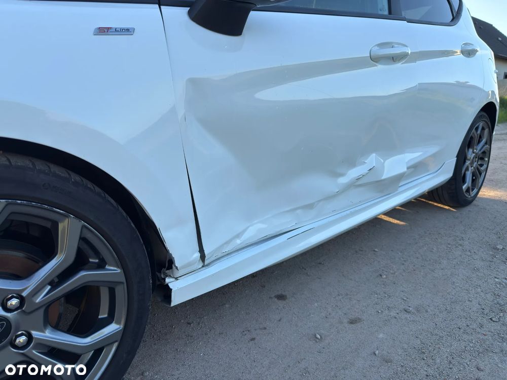 Ford Fiesta 1.0 EcoBoost STart-Stop ST-LINE - 11