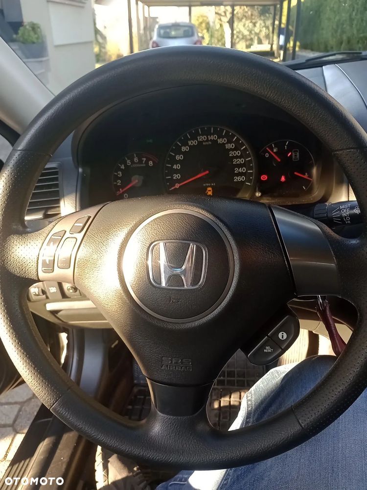 Honda Accord 2.0 Executive - 7