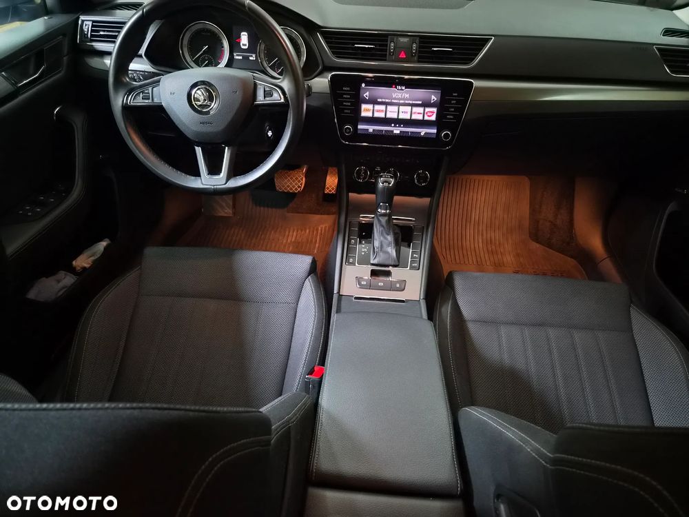 Skoda Superb 2.0 TDI SCR Style DSG - 21