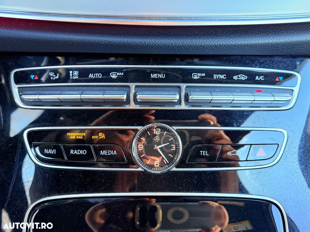 Mercedes-Benz E 400 Coupe 4MATIC Aut. - 23