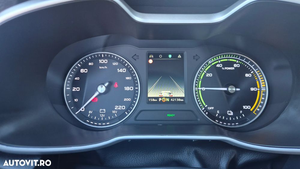 MG ZS EV Luxury - 26