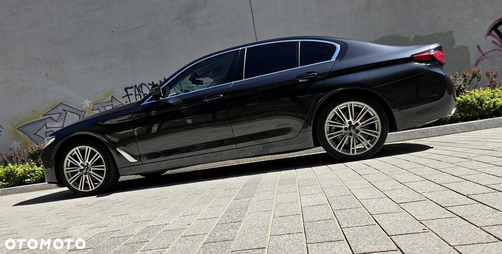 BMW Seria 5 520d xDrive MHEV Business Edition sport - 3