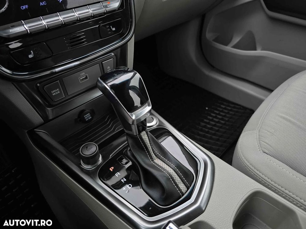 SsangYong Tivoli - 10