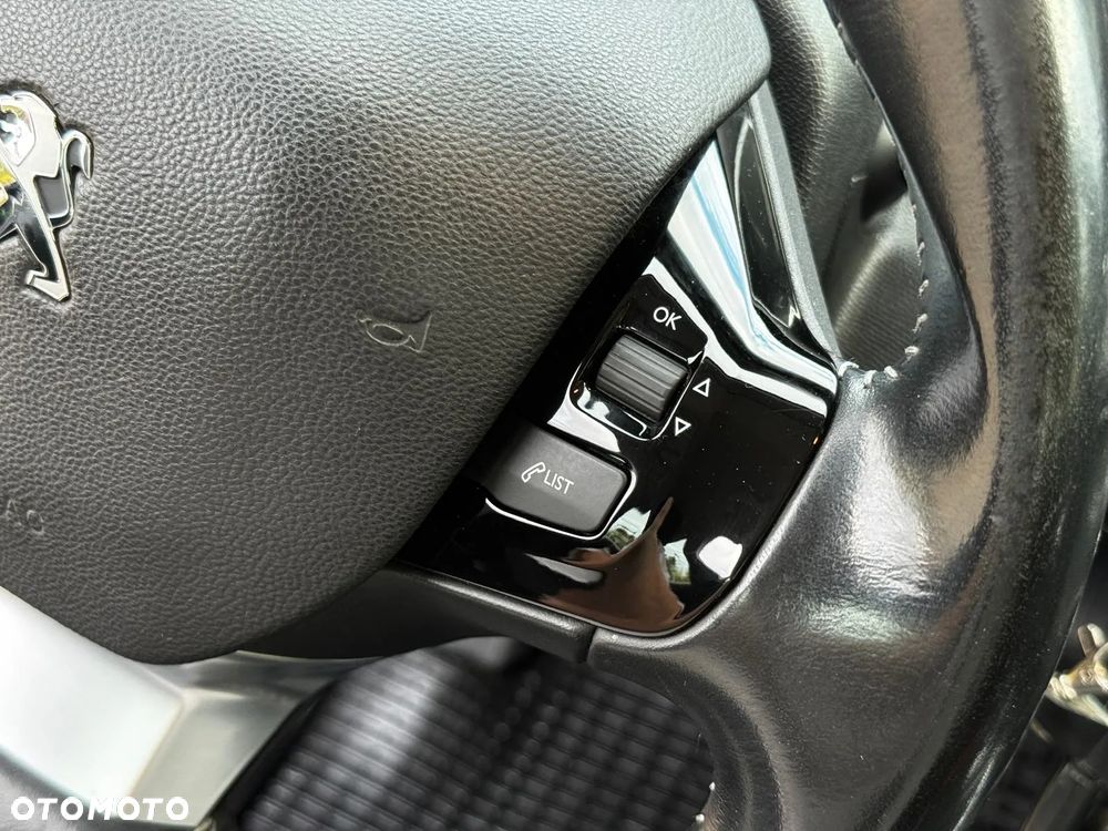 Peugeot 308 - 14
