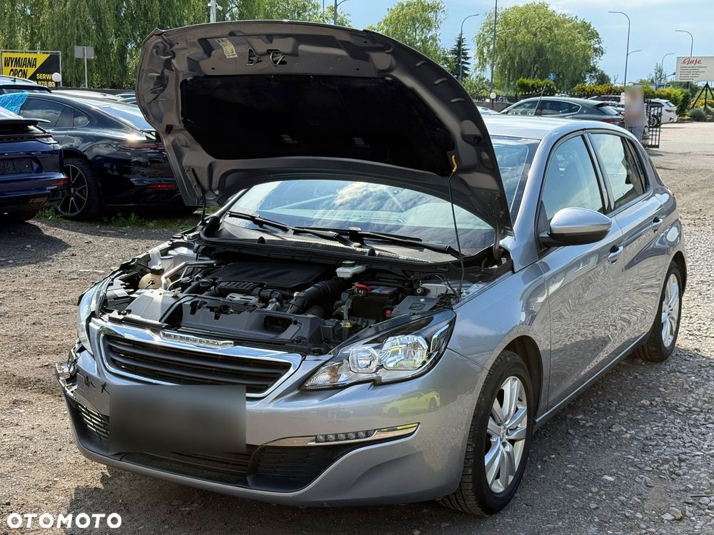 Peugeot 308 - 1