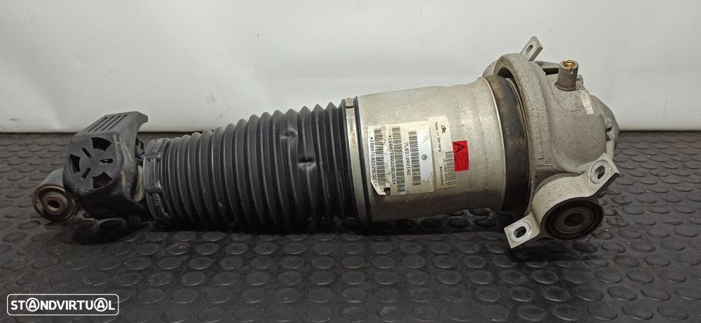 AMORTECEDOR TRASEIRO ESQUERDO VOLKSWAGEN TOUAREG (7LA) TDI V10 - 5