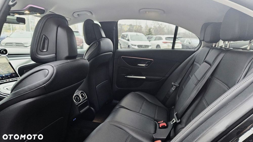 Mercedes-Benz Klasa C - 12