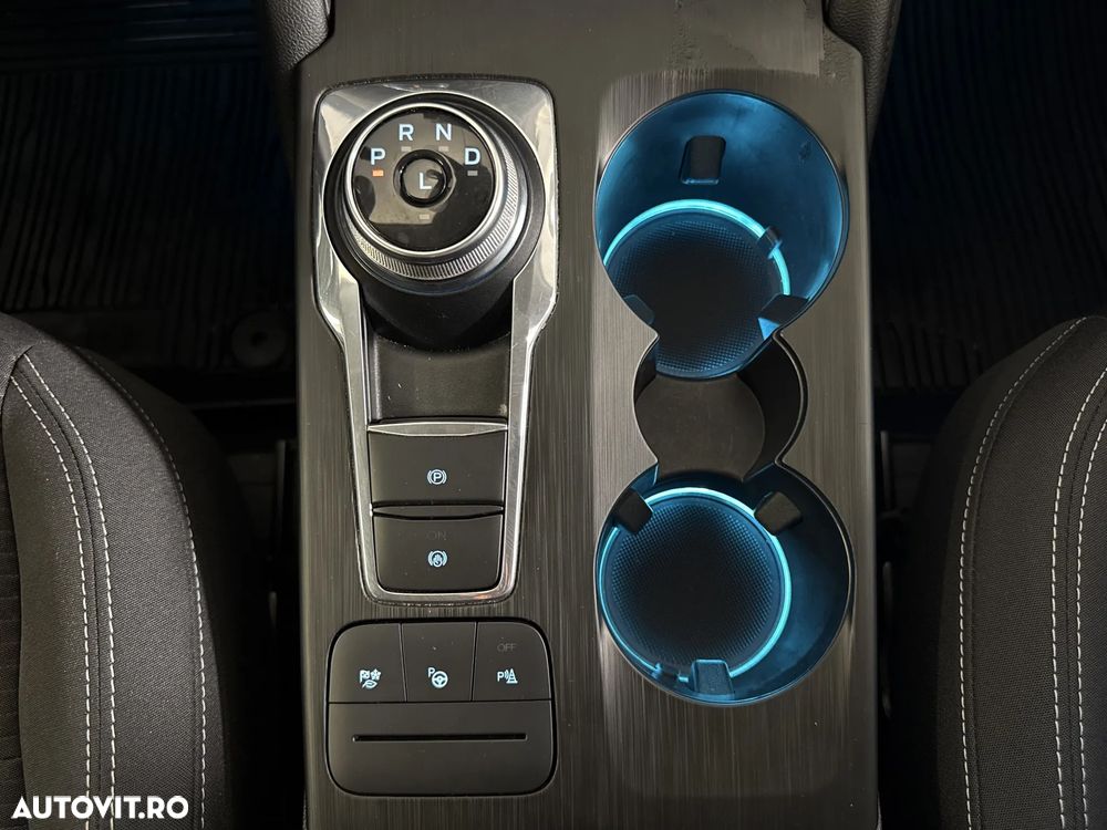 Ford Kuga - 18