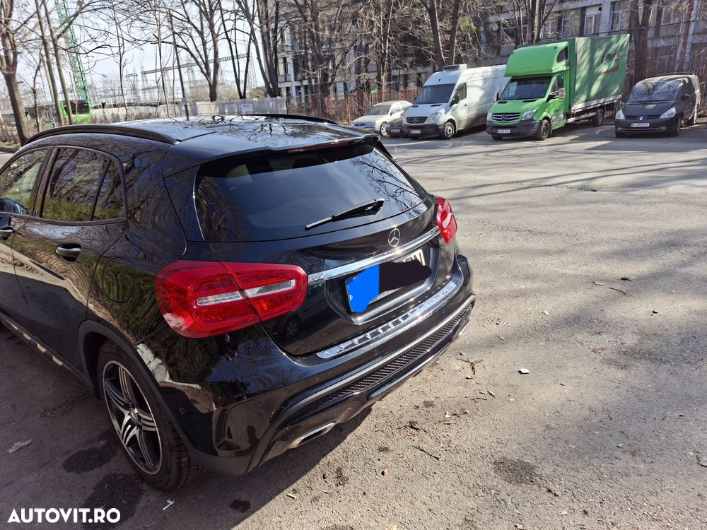 Mercedes-Benz GLA - 5