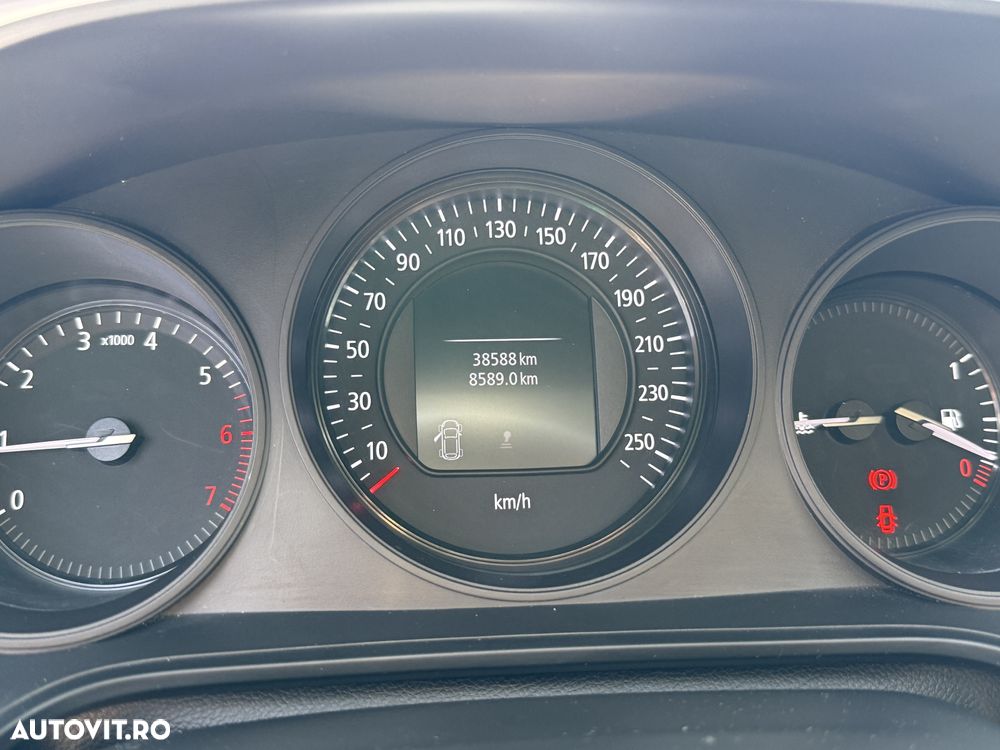 Renault Megane TCe Business - 12