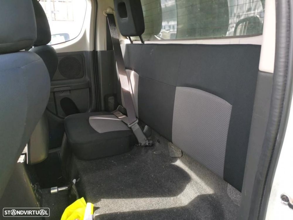 Mitsubishi L200 2.4 DI-D Club 4WD c/iva - 6