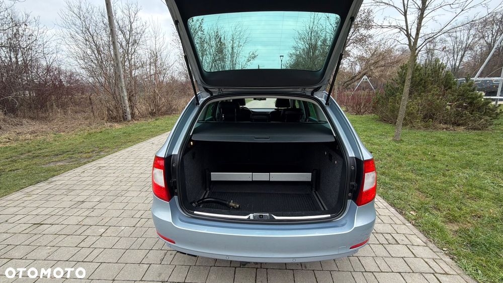 Skoda Superb 2.0 TDI DSG Ambition - 12