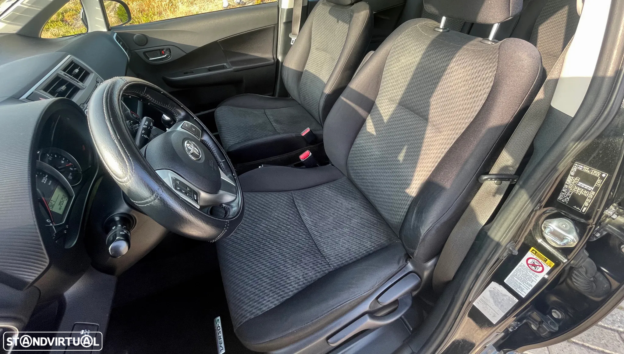 Toyota Verso-S 1.33 VVT-i S&S Life - 13