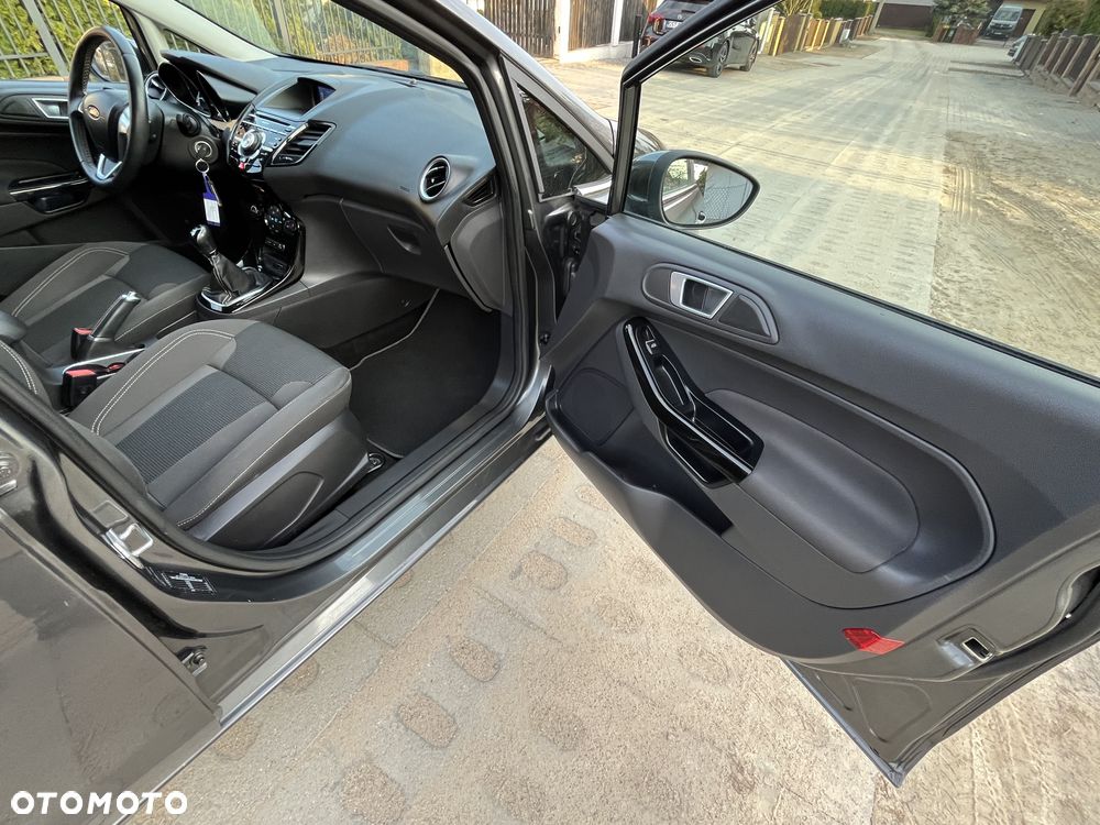 Ford Fiesta 1.0 EcoBoost S&S TITANIUM - 14