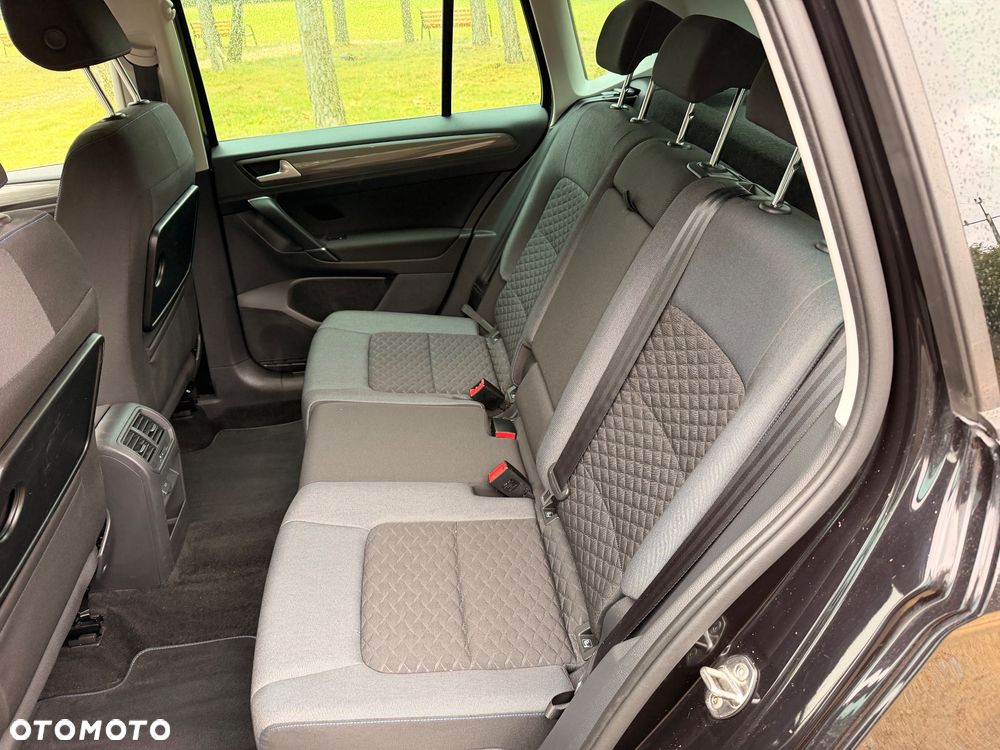 Volkswagen Golf Sportsvan - 16