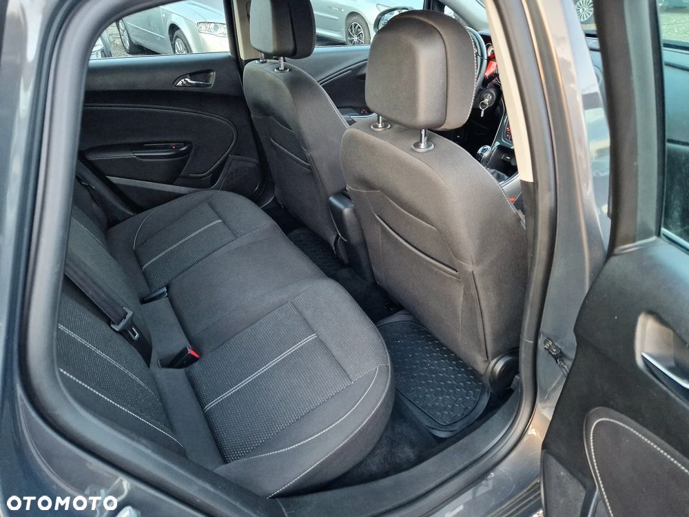 Opel Astra 1.4 Turbo Exklusiv - 23