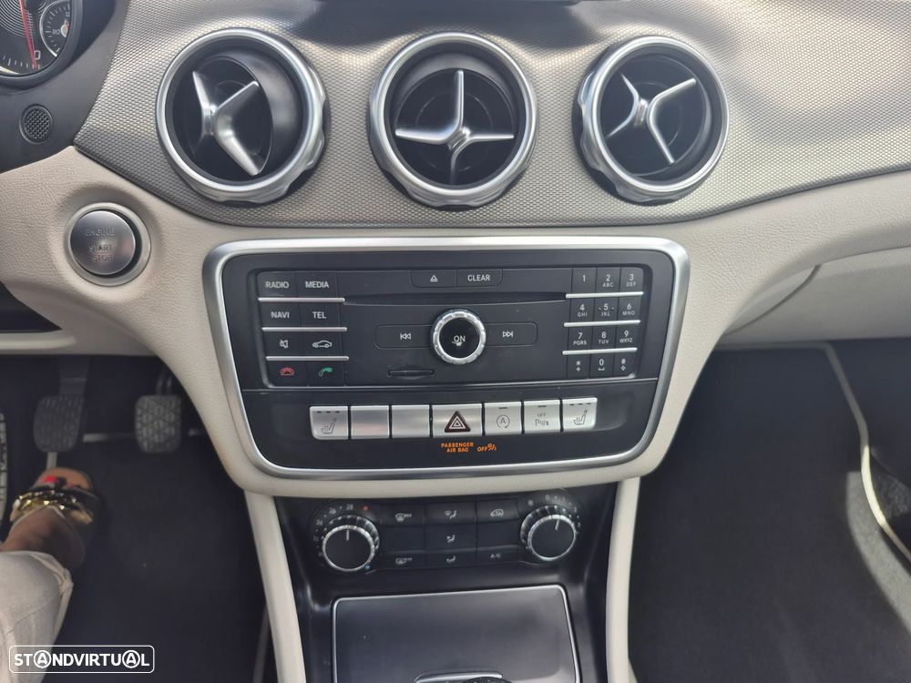 Mercedes-Benz GLA 180 (CDI) d Urban - 10