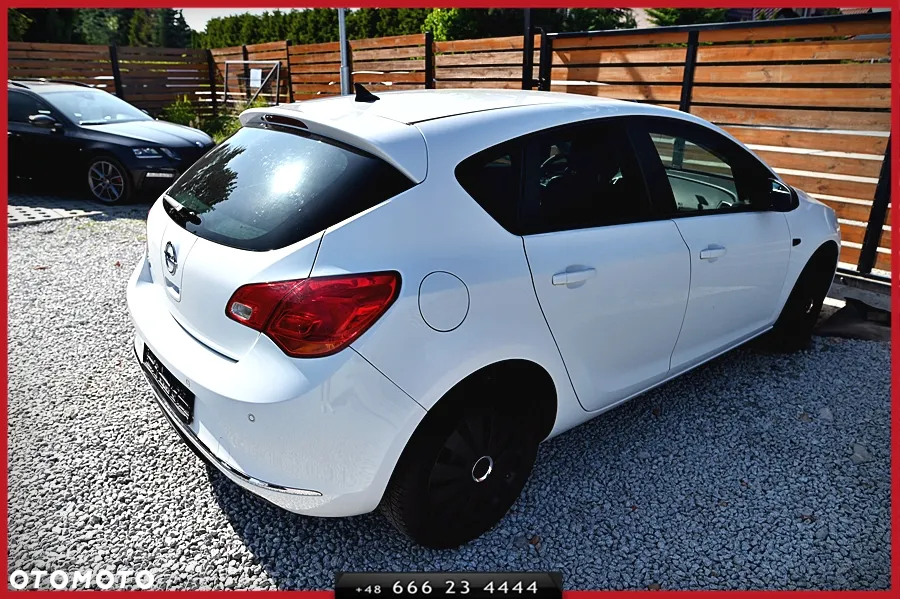 Opel Astra IV 1.4 T Sport - 13