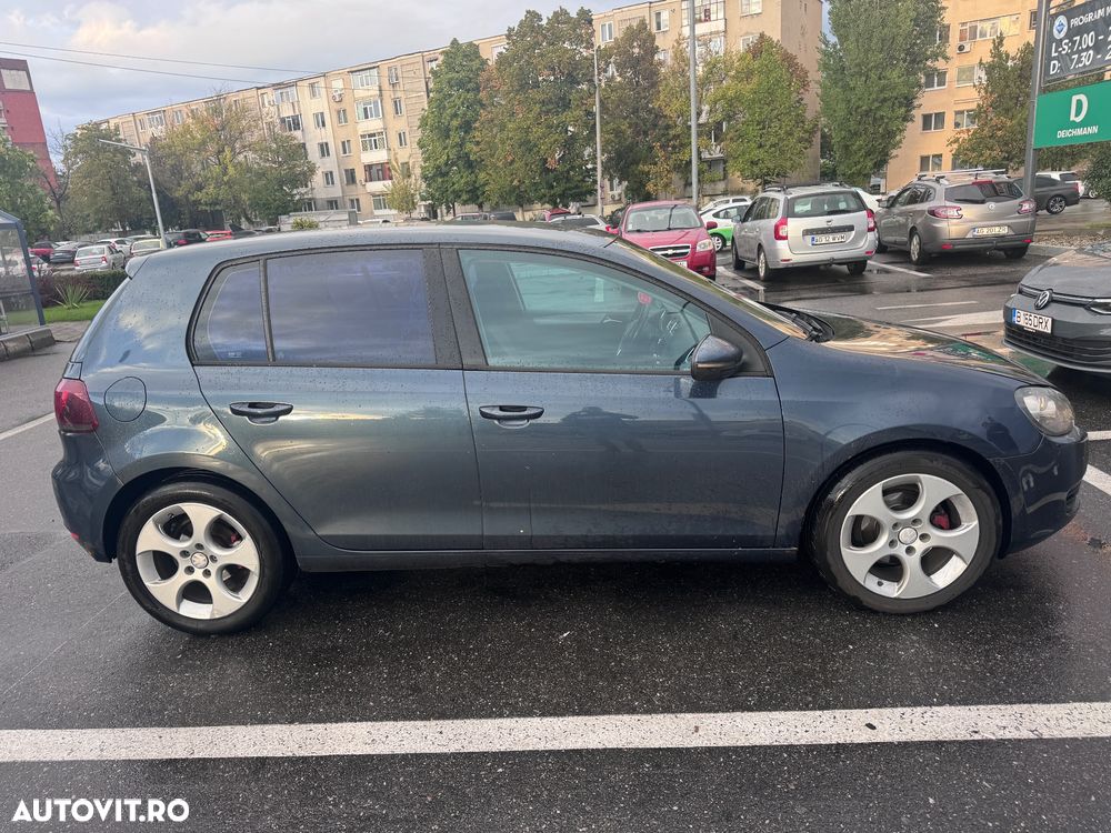 Volkswagen Golf - 4