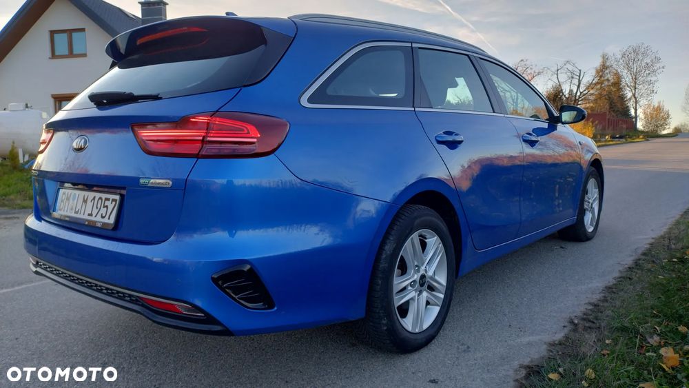 Kia Ceed SW 1.6 CRDi DCT Platinum Edition - 29