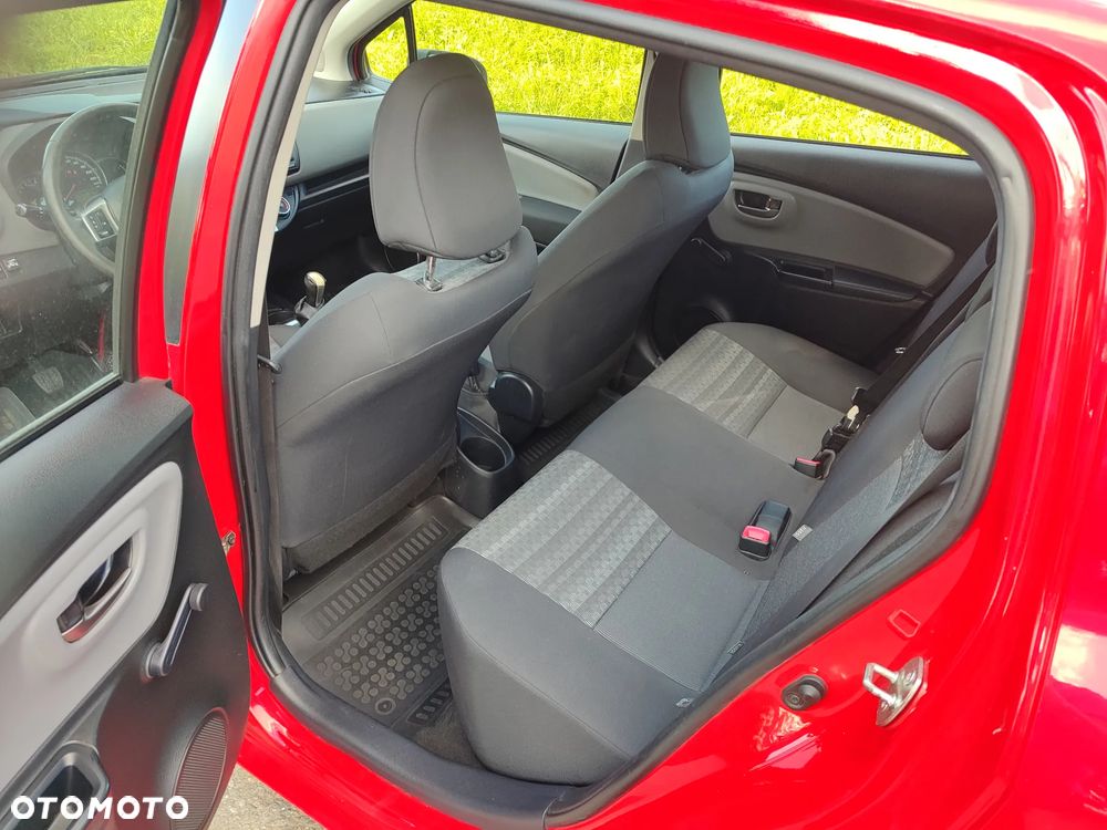 Toyota Yaris 1.0 Premium - 10