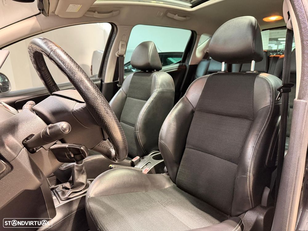 Peugeot 207 SW 1.6 HDi Outdoor FAP - 10