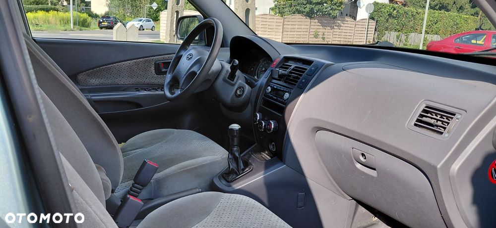 Hyundai Tucson 2.0 Comfort 2WD - 2