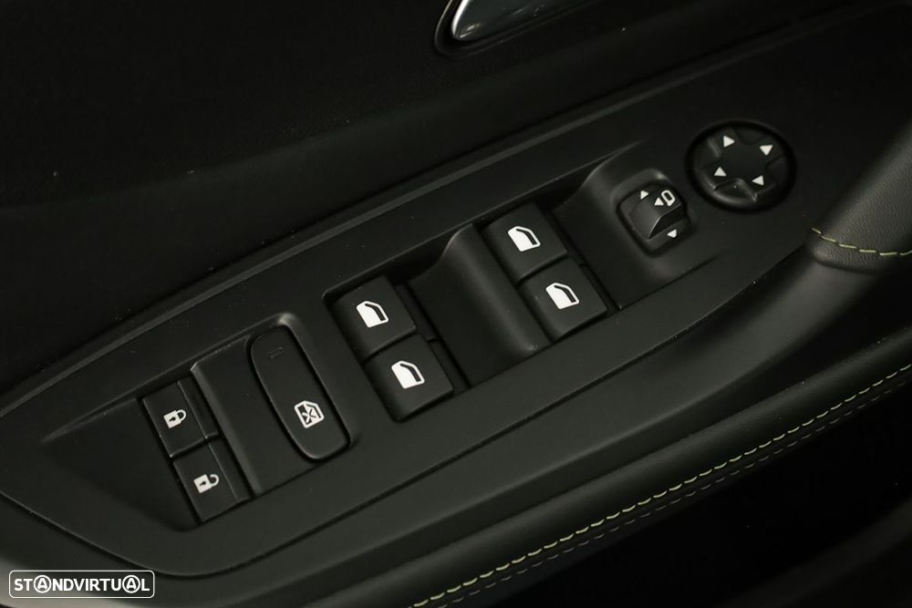 Peugeot 308 1.2 PureTech GT EAT8 - 18