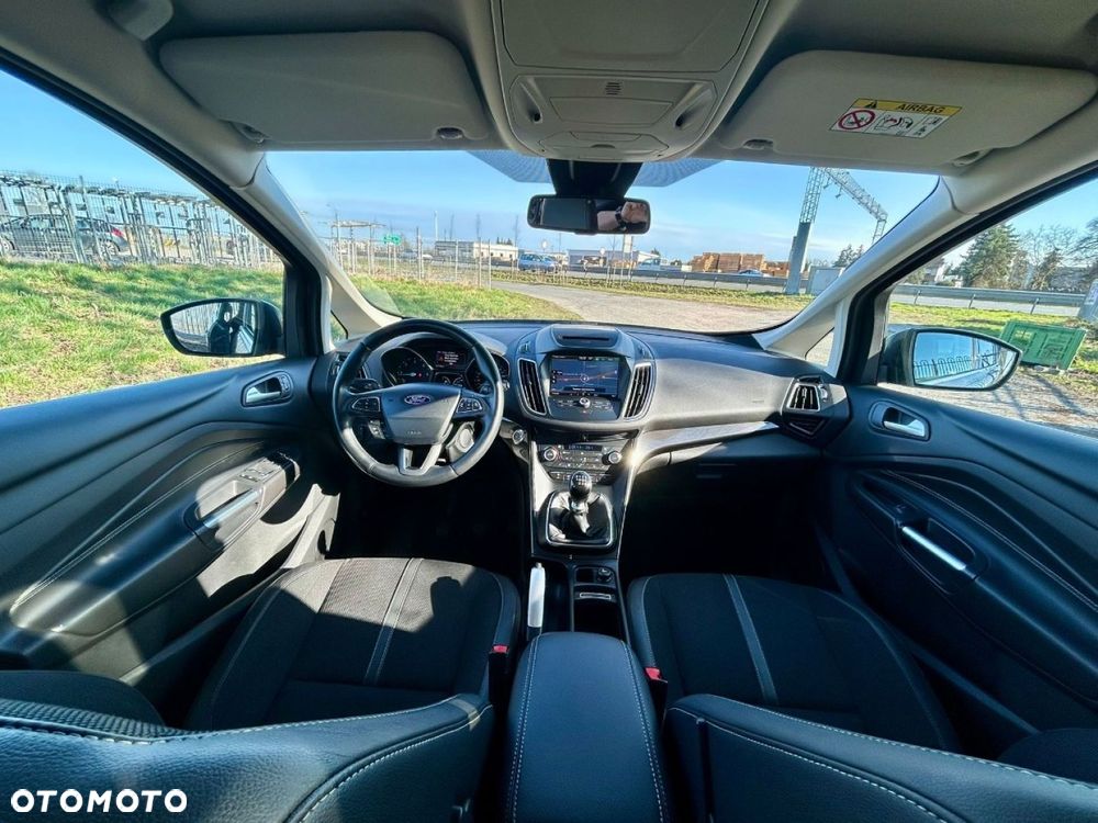 Ford Grand C-MAX - 11