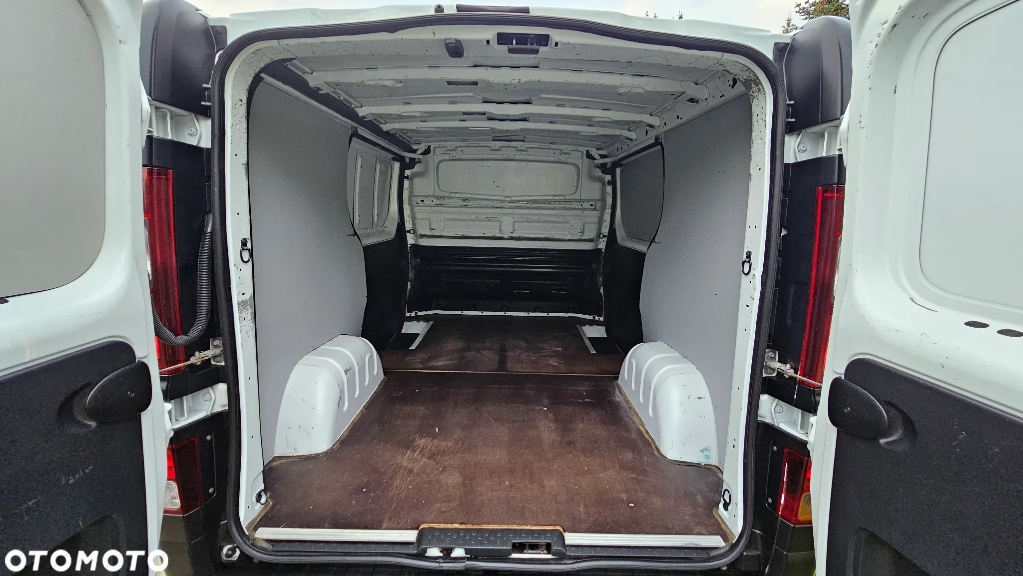 Renault Trafic 1,6DCI 120KM - 32