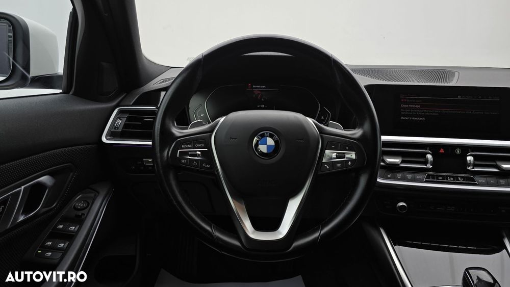 BMW Seria 3 320i AT - 15