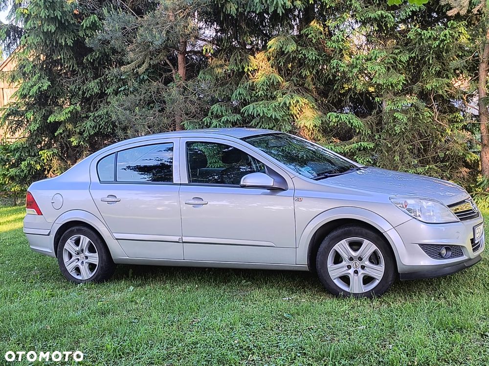 Opel Astra 1.3 CDTI Enjoy - 1