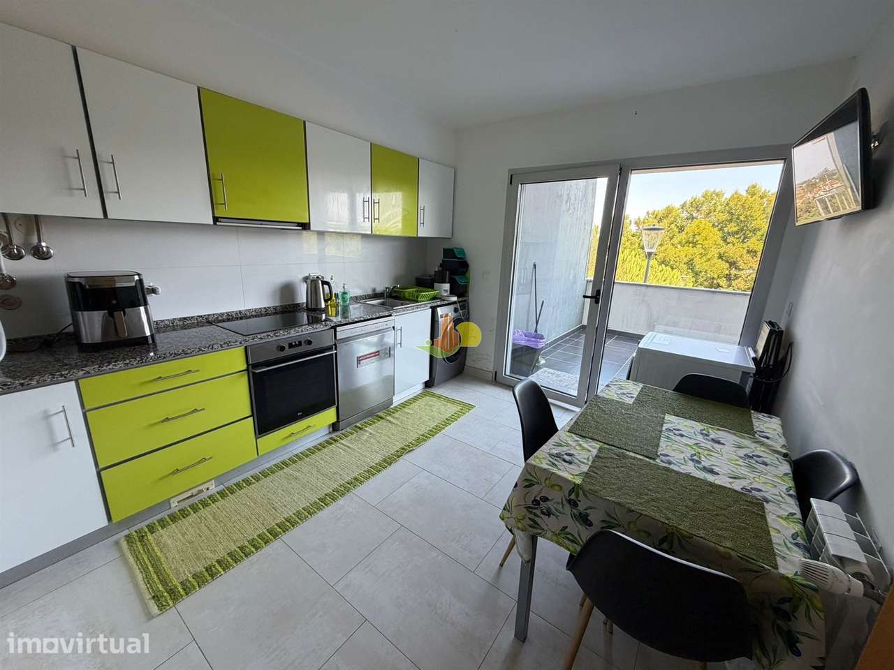 T2 com Terraço Privado e Garagem - Grande imagem: 2/29