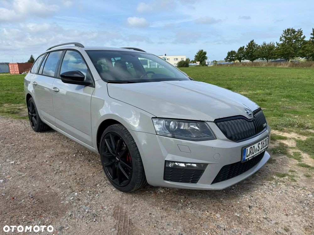 Skoda Octavia 2.0 TDI DSG RS - 3