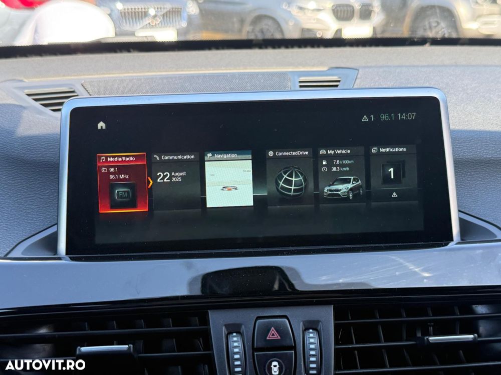 BMW X1 sDrive18d AT - 26