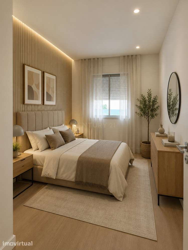 Apartamento Renovado em Barreiro com Terraço e Boa Localização - Grande imagem: 3/14