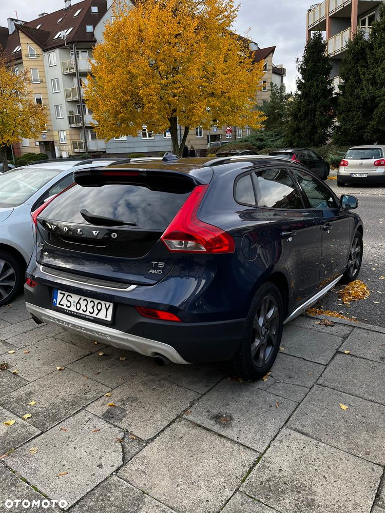 Volvo V40 2013 photo 5
