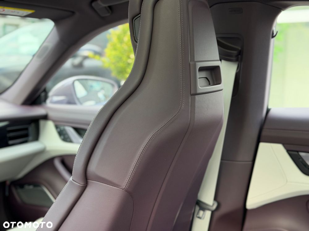 Porsche Taycan 105kWh Performance Plus - 20