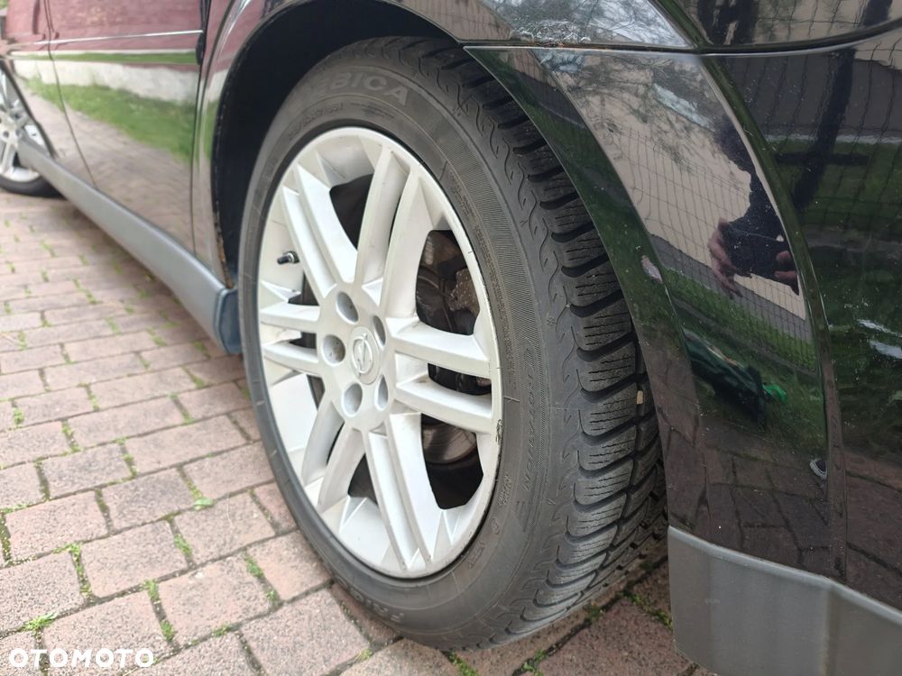 Opel Vectra 1.8 CDX - 28