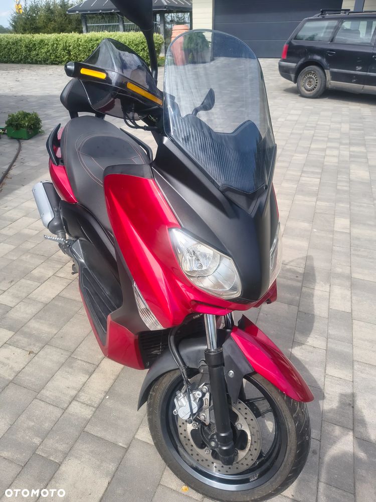 Yamaha X-max - 5