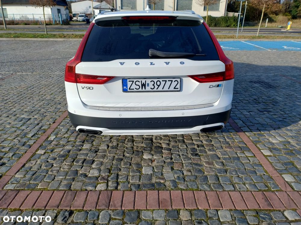 Volvo V90 Cross Country D4 AWD Geartronic Pro - 8