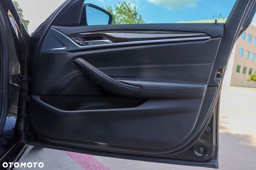 BMW Seria 5 - 10